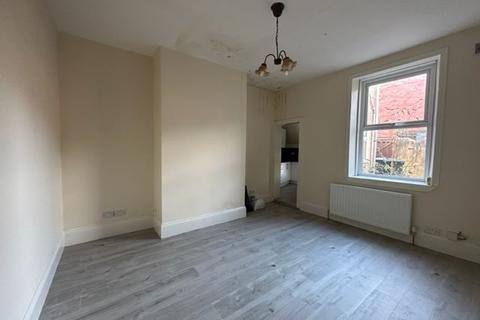 2 bedroom ground floor flat for sale - Station Road, Wallsend, Tyne and Wear, NE28 8SB