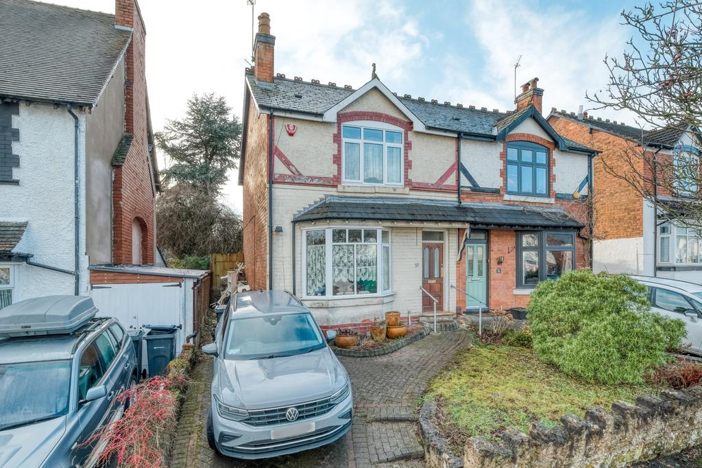Abbeydale Road, Northfield... 3 bed semidetached house £270,000