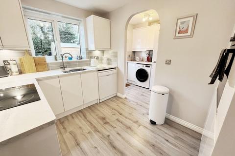 3 Auckland Close, Northampton, NN2 7BJ