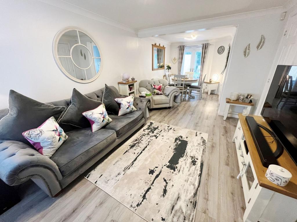 Lounge/dining room