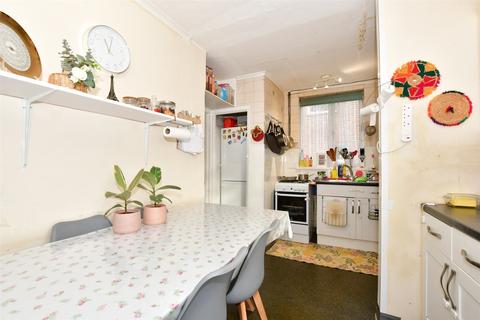 4 Leechcroft Avenue, Swanley, BR8 8AR