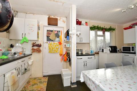 4 Leechcroft Avenue, Swanley, BR8 8AR