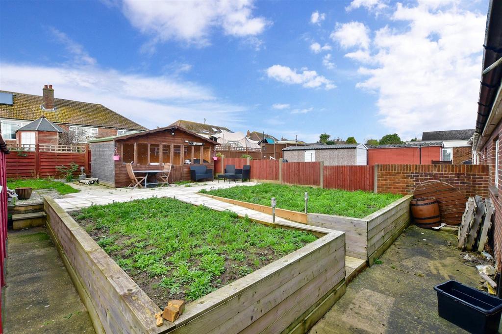 Cheriton Court Road, Folkestone, Kent 2 bed bungalow for sale £300,000