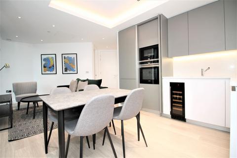 2 bedroom apartment to rent, Carrara Tower, 250 City Road, Islington EC1V