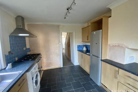 7 Derwent Road, Torquay, TQ1 3QL