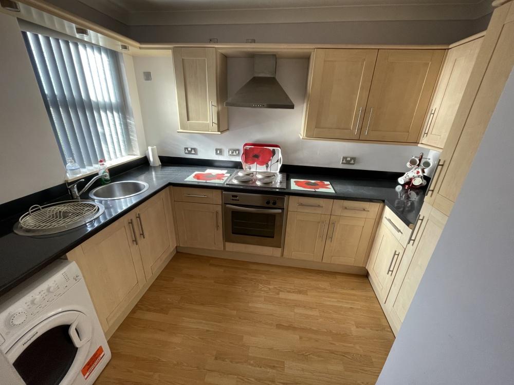 Abbots Court, Pope Lane Penwortham... 2 bed flat £675 pcm (£156 pw)