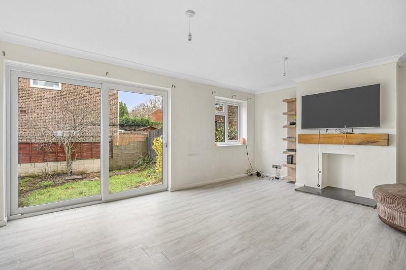 Estridge Close, Bursledon... 4 bed semidetached house £285,000