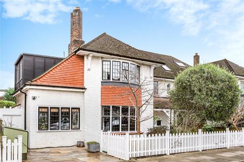 30 York Avenue, London, SW14 7LG