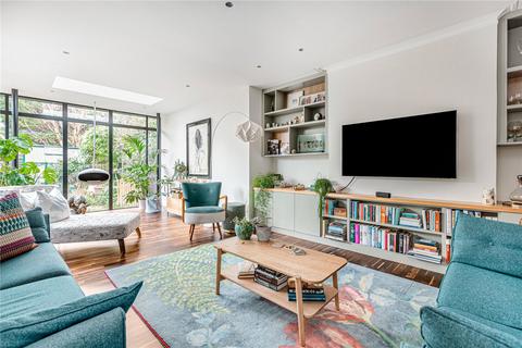 30 York Avenue, London, SW14 7LG