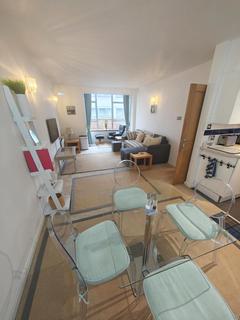 2 bedroom apartment to rent, Little Preston Street