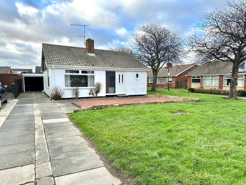 Castle Road, Redcar TS10 2 bed detached bungalow for sale £210,000