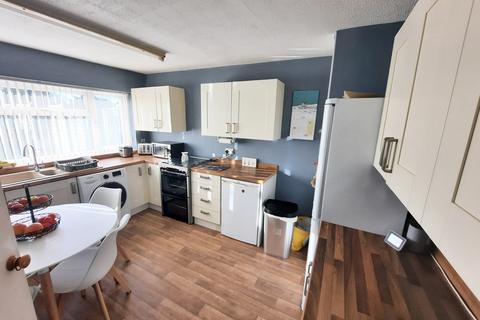 3 bedroom semi-detached house for sale - Preston Grove, Trench, Telford, Shropshire, TF2