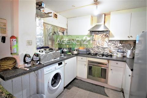 3 bedroom house for sale, Kings Road, East Ham, E6