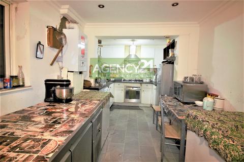 3 bedroom house for sale, Kings Road, East Ham, E6