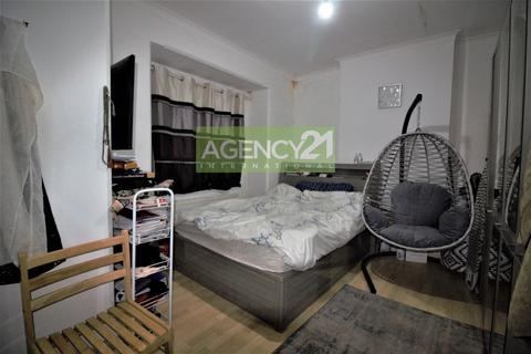 3 bedroom house for sale, Kings Road, East Ham, E6