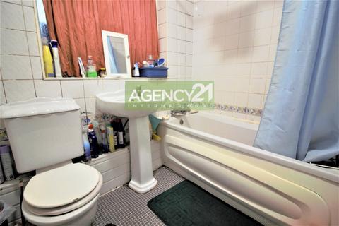 3 bedroom house for sale, Kings Road, East Ham, E6
