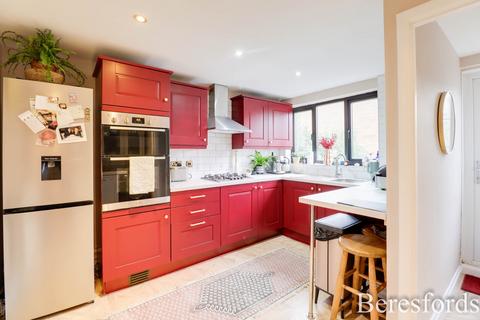 2 bedroom terraced house for sale, Cromwell Road, Warley, CM14