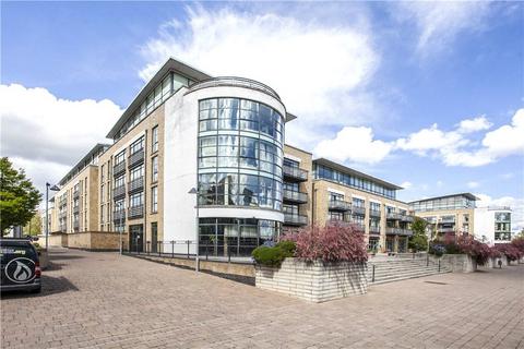 2 bedroom apartment for sale, Town Meadow, Brentford, TW8