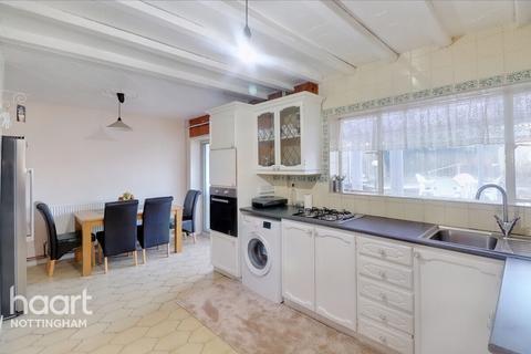 18 Askeby Drive, Nottingham, NG8 6LW