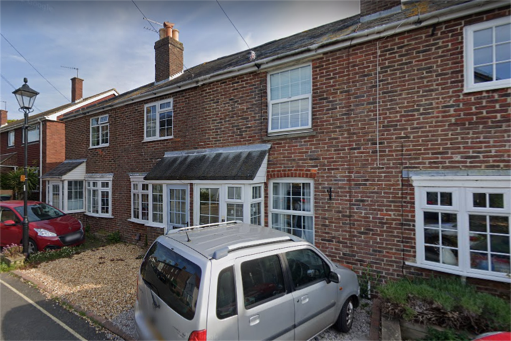 King Street, Emsworth, PO10 3 bed terraced house £1,050 pcm (£242 pw)