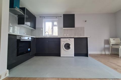 1 bedroom flat to rent, Harp Island Close, London, NW10