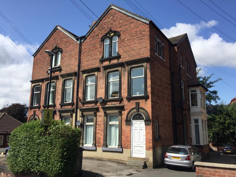 SPRING ROAD, HEADINGLEY, LEEDS, LS6 1AD 2 bed apartment £850 pcm (£