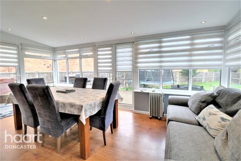 8 Burns Way, Balby, Doncaster, DN4 0XG