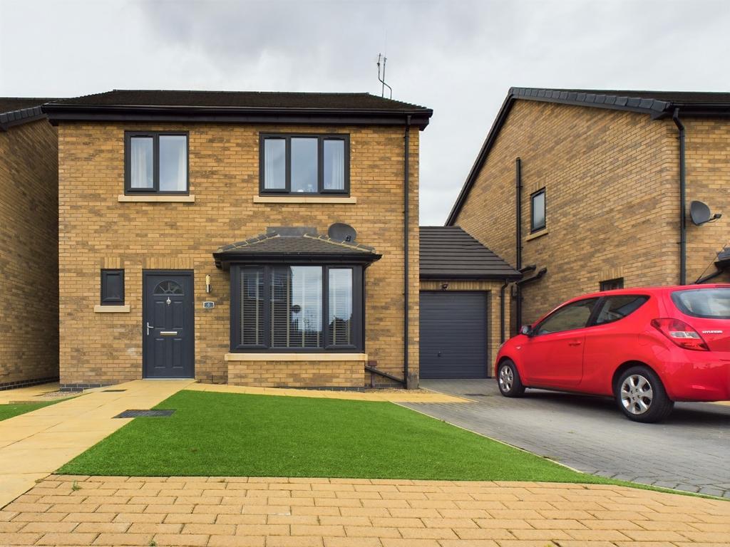 Teasdale Close, Hull, HU5 4 bed detached house for sale £290,000