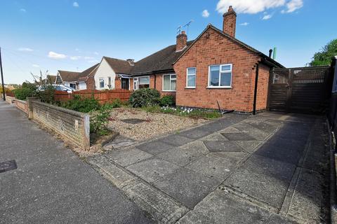 2 bedroom semi-detached bungalow for sale - Alfreton Road, Wigston Fields, Leicester
