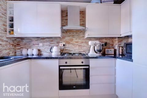 53 Lime Close, Stevenage, SG2 9QB