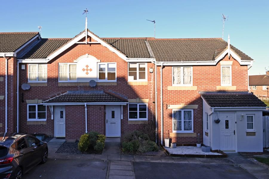 TEDDER ROAD, YORK, YO24 3JD 2 bed terraced house £900 pcm (£