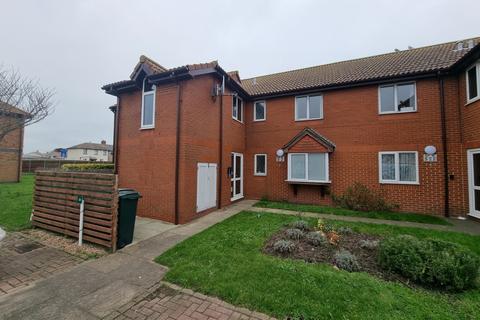 1 bedroom flat to rent, Walcheren Close, Deal, CT14