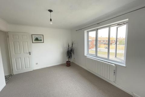 1 bedroom flat to rent, Walcheren Close, Deal, CT14