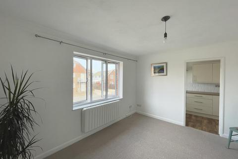 1 bedroom flat to rent, Walcheren Close, Deal, CT14