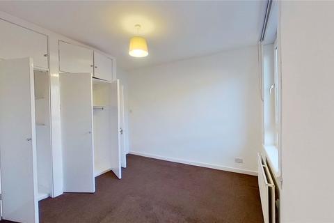 2 bedroom flat to rent, (1f1) Moat Drive, Edinburgh, EH14