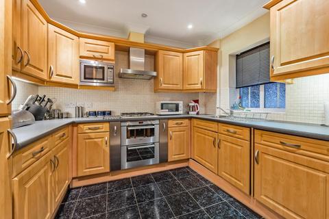19, Westlands House Bounty Road, Basingstoke, RG21 3DJ