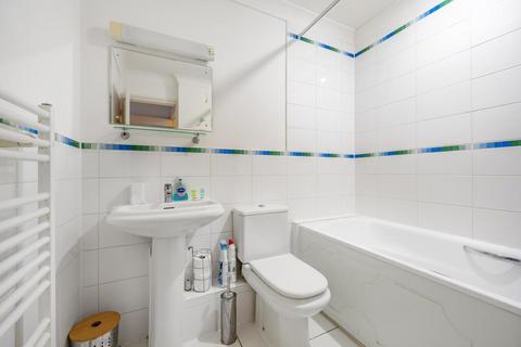 19, Westlands House Bounty Road, Basingstoke, RG21 3DJ