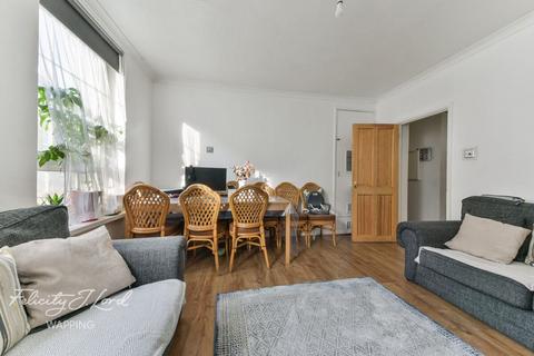 3 bedroom flat for sale, Fenner House, Watts Street, London, E1W