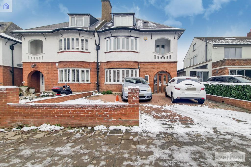 Prentis Road, SW16 5 bed semidetached house £1,800,000
