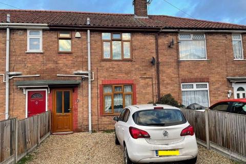 3 bedroom terraced house to rent, Stevenson Road, Norwich