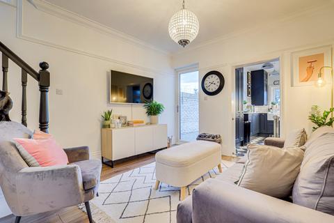 24 Beech Road, Benfleet, SS7 2AZ