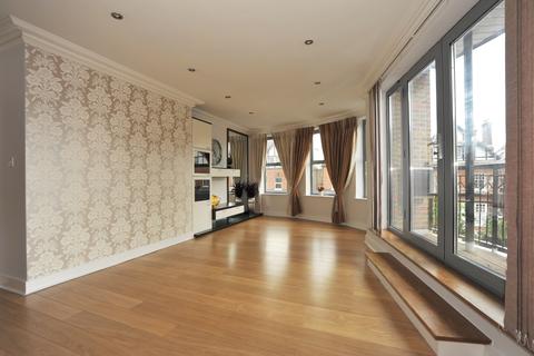 2 bedroom flat for sale, High Road, Woodford Green IG8