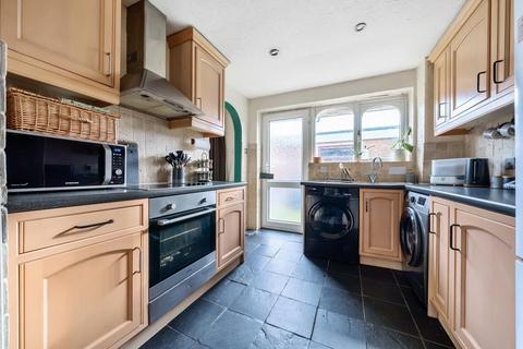 3 bedroom end of terrace house to rent, Banbury,  Oxfordshire,  OX16