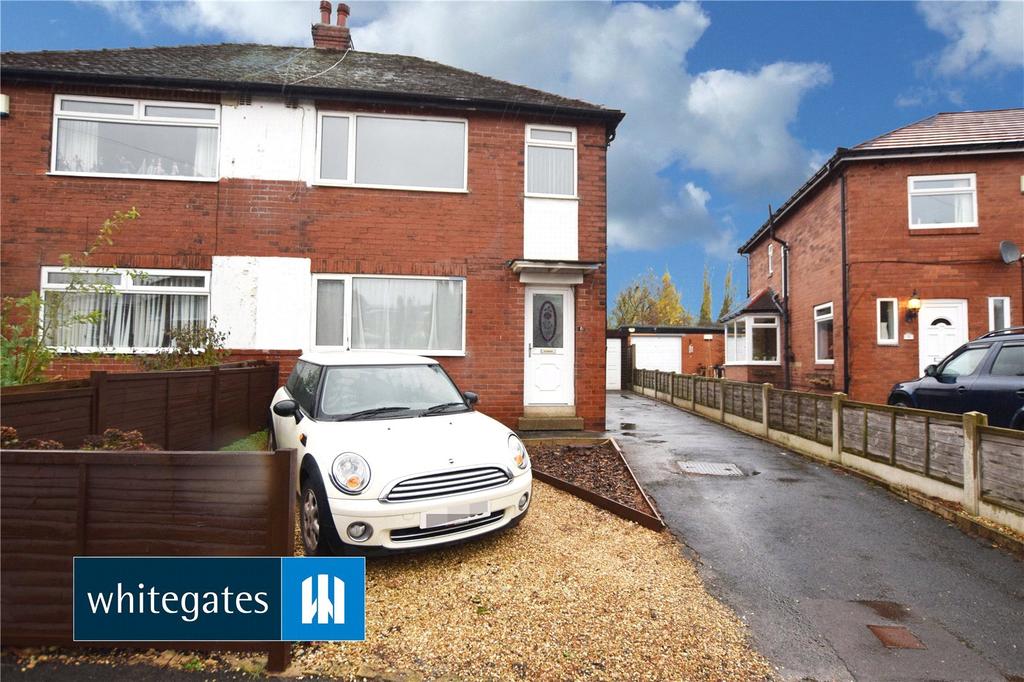 Parkwood Road, Leeds, West Yorkshire... 3 bed semidetached house £