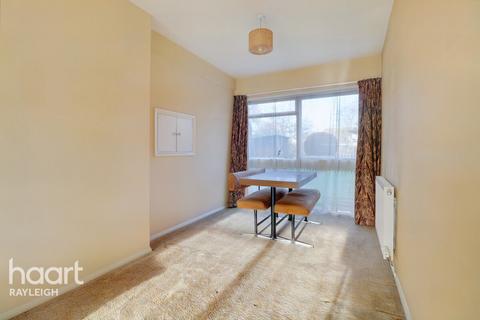 97 Bramble Road, Leigh-on-sea, SS9 5HA