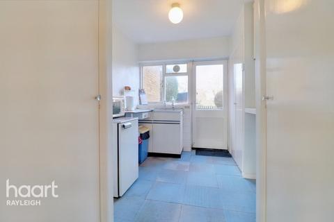 97 Bramble Road, Leigh-on-sea, SS9 5HA