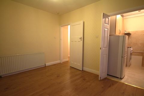 1 bedroom flat to rent - Westwood Avenue, Harrow HA2
