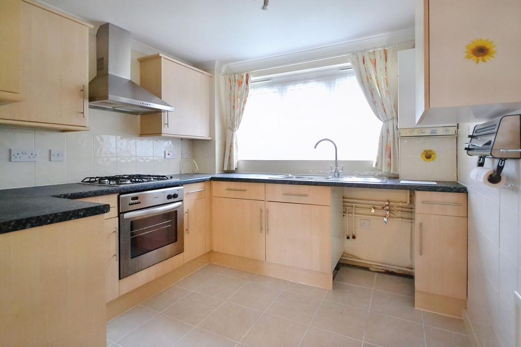 Cranes Way, Borehamwood, WD6 1 bed maisonette - £265,000