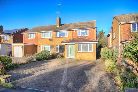 4 bedroom semi-detached house for sale - Willersey Road, Benhall, Cheltenham, Gloucestershire, GL51