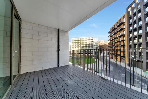 1 bedroom apartment for sale, Commodore House, Admiralty Avenue, London, E16